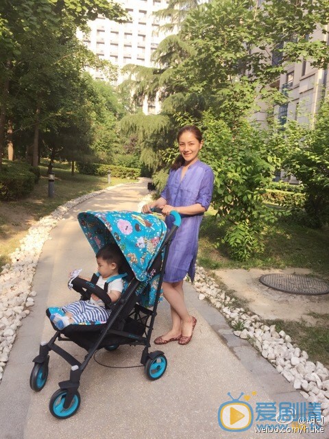 胡可亲子照 胡可高清写真_胡可高清剧照