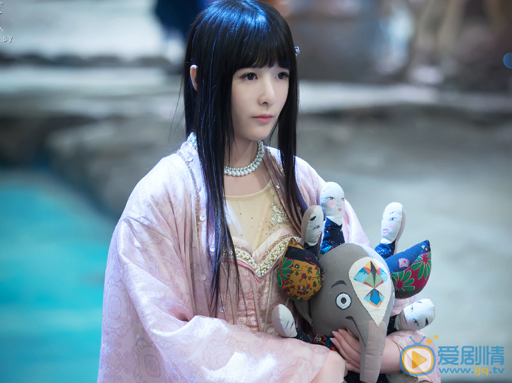 幻城星轨喜欢的是谁？星轨怎么死的？