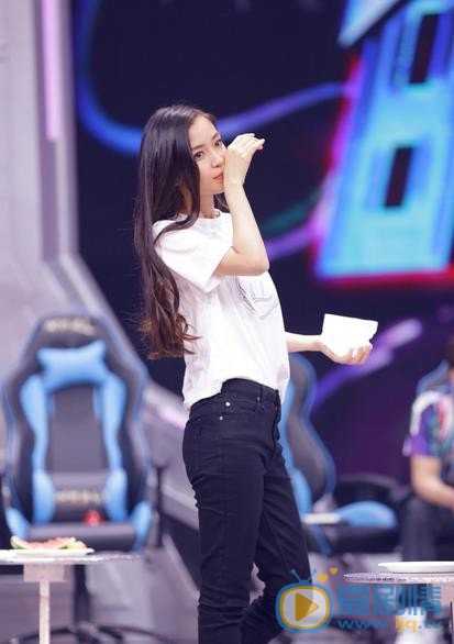 Angelababy快乐大本营节目照 Angelababy高清写真_Angelababy高清剧照