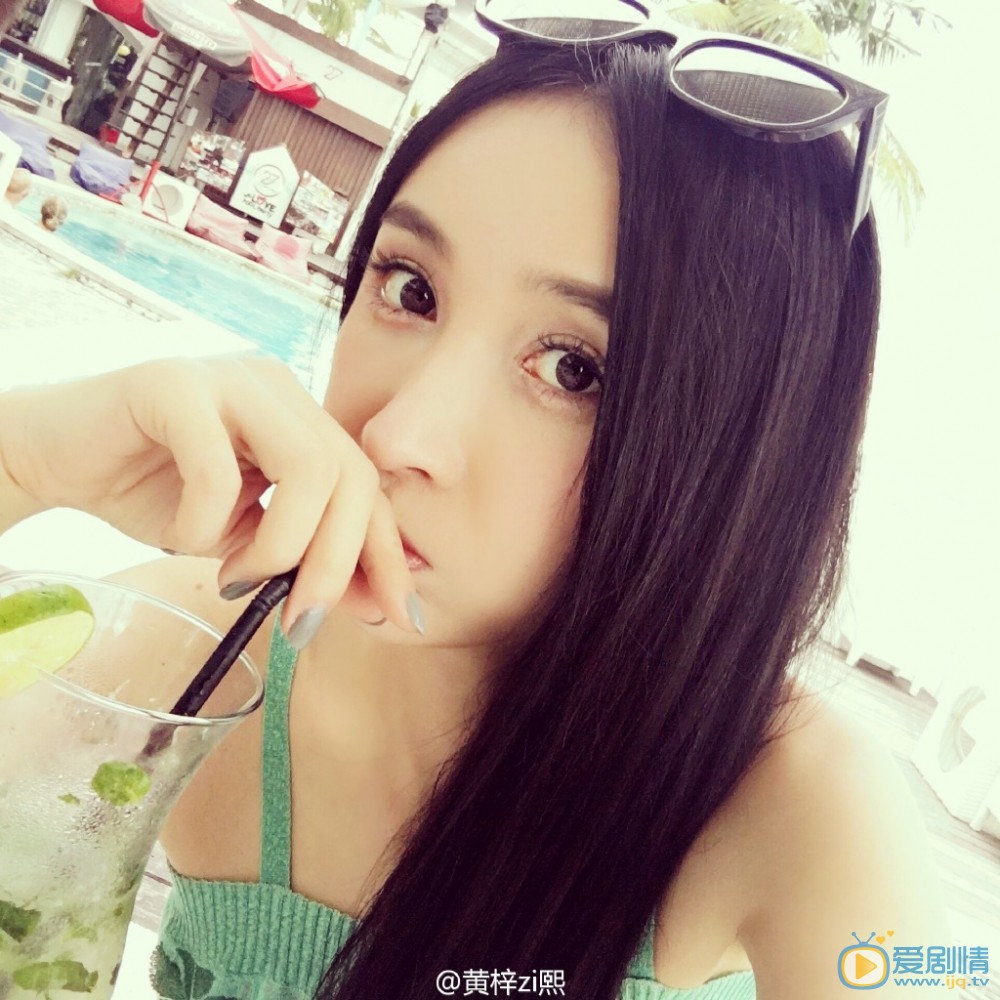 老九门莫测扮演者黄梓熙写真及生活照欣赏