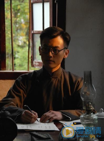 是安《陶行知》剧照 是安高清写真_是安高清剧照