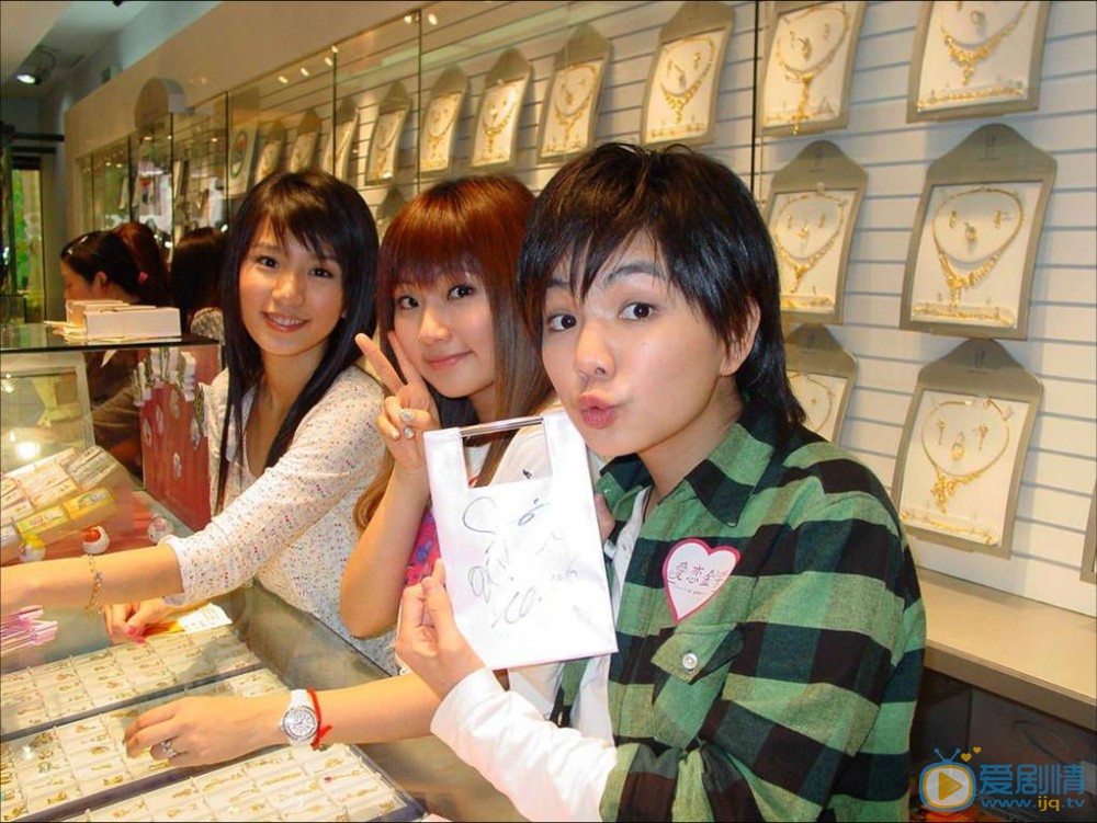 任家萱青葱年少 任家萱高清写真_任家萱高清剧照