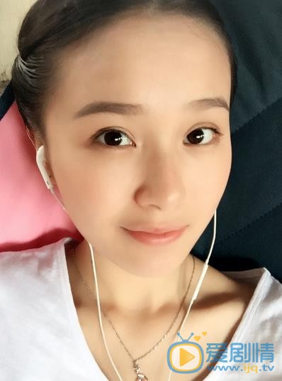 冯芷墨生活照 冯芷墨高清写真_冯芷墨高清剧照