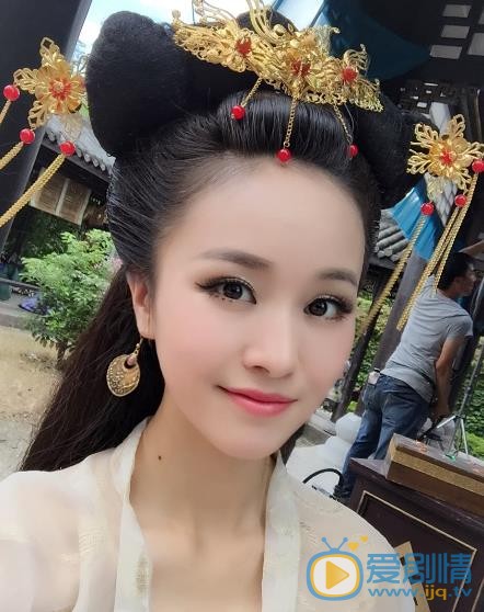 冯芷墨片场照 冯芷墨高清写真_冯芷墨高清剧照