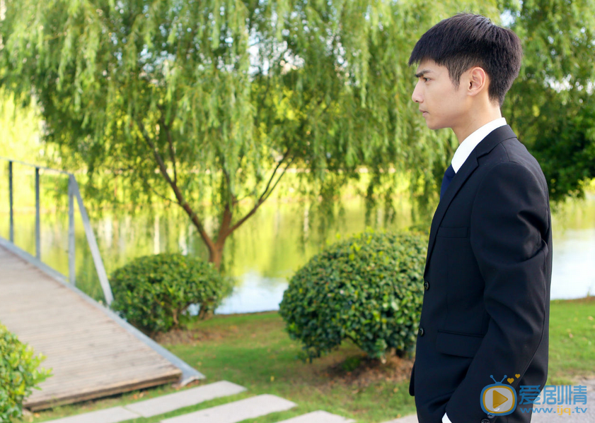 罗云熙《何以笙箫默》剧照 《何以笙箫默》剧照