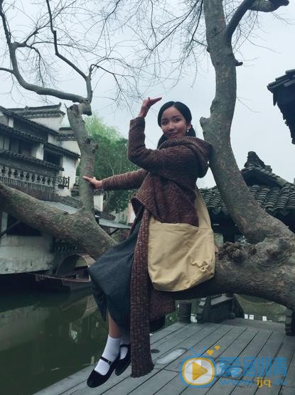 娄艺潇片场逗比照 娄艺潇高清写真_娄艺潇高清剧照