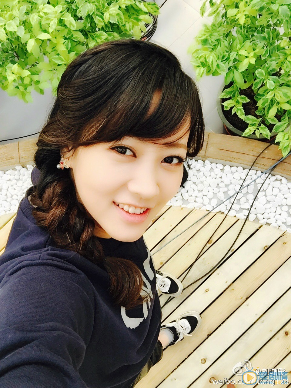 电视剧麻雀中柳美娜扮演者刘珈彤生活照