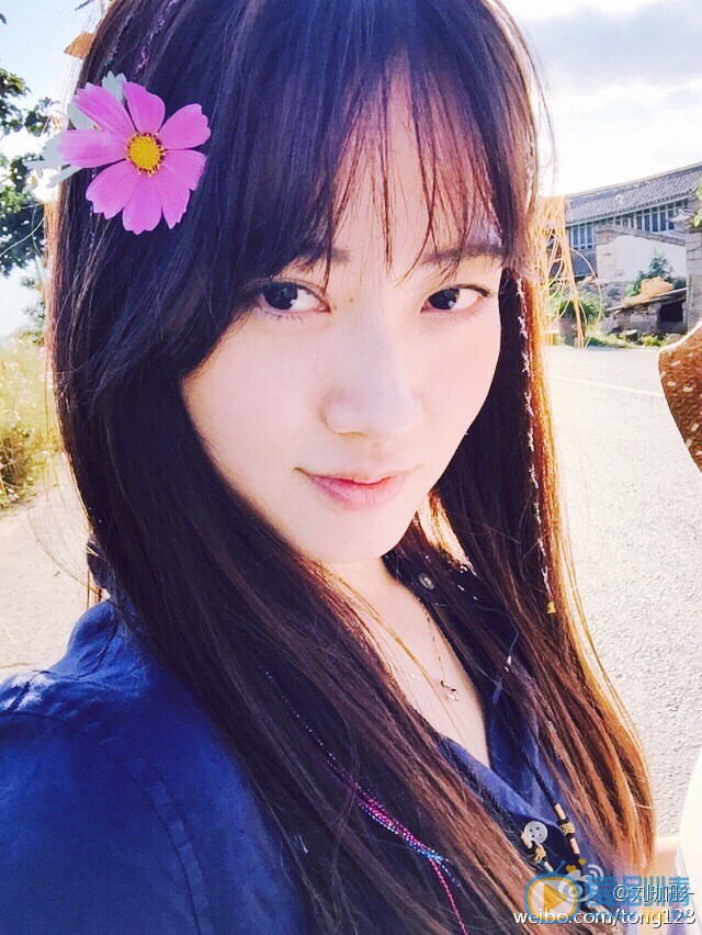 电视剧麻雀中柳美娜扮演者刘珈彤生活照