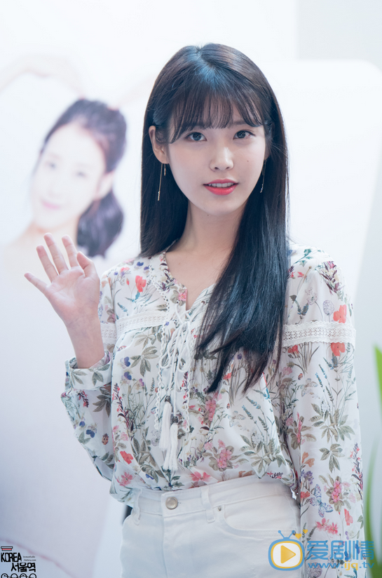 李智恩签名会 李智恩高清写真_李智恩高清剧照