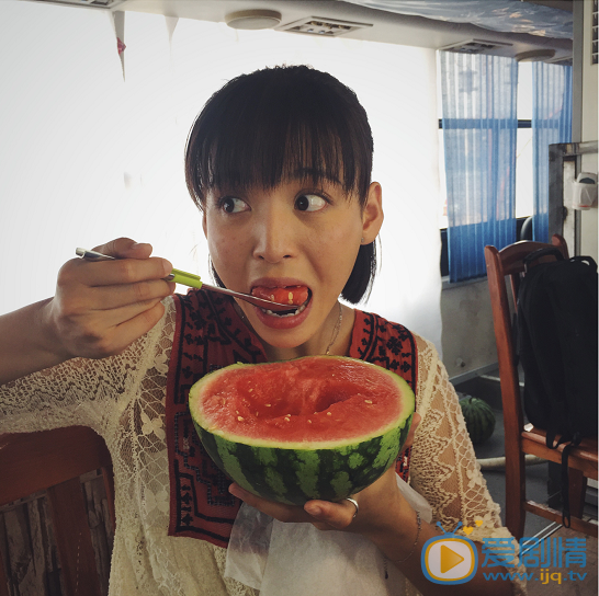 尤靖茹卖萌照 尤靖茹高清写真_尤靖茹高清剧照