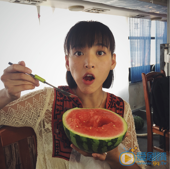 尤靖茹卖萌照 尤靖茹高清写真_尤靖茹高清剧照