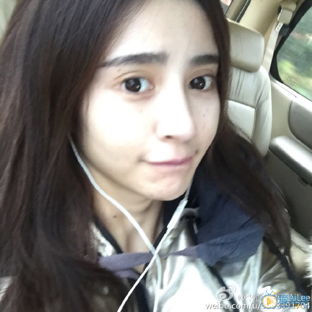 李心艾逗逼表情 李心艾高清写真_李心艾高清剧照