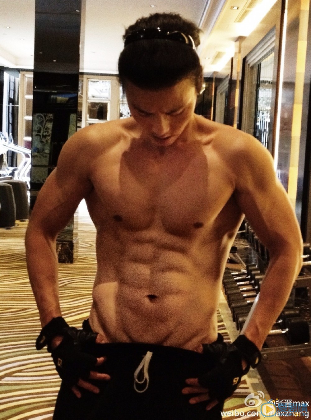 张晋肌肉大片 张晋高清写真_张晋高清剧照