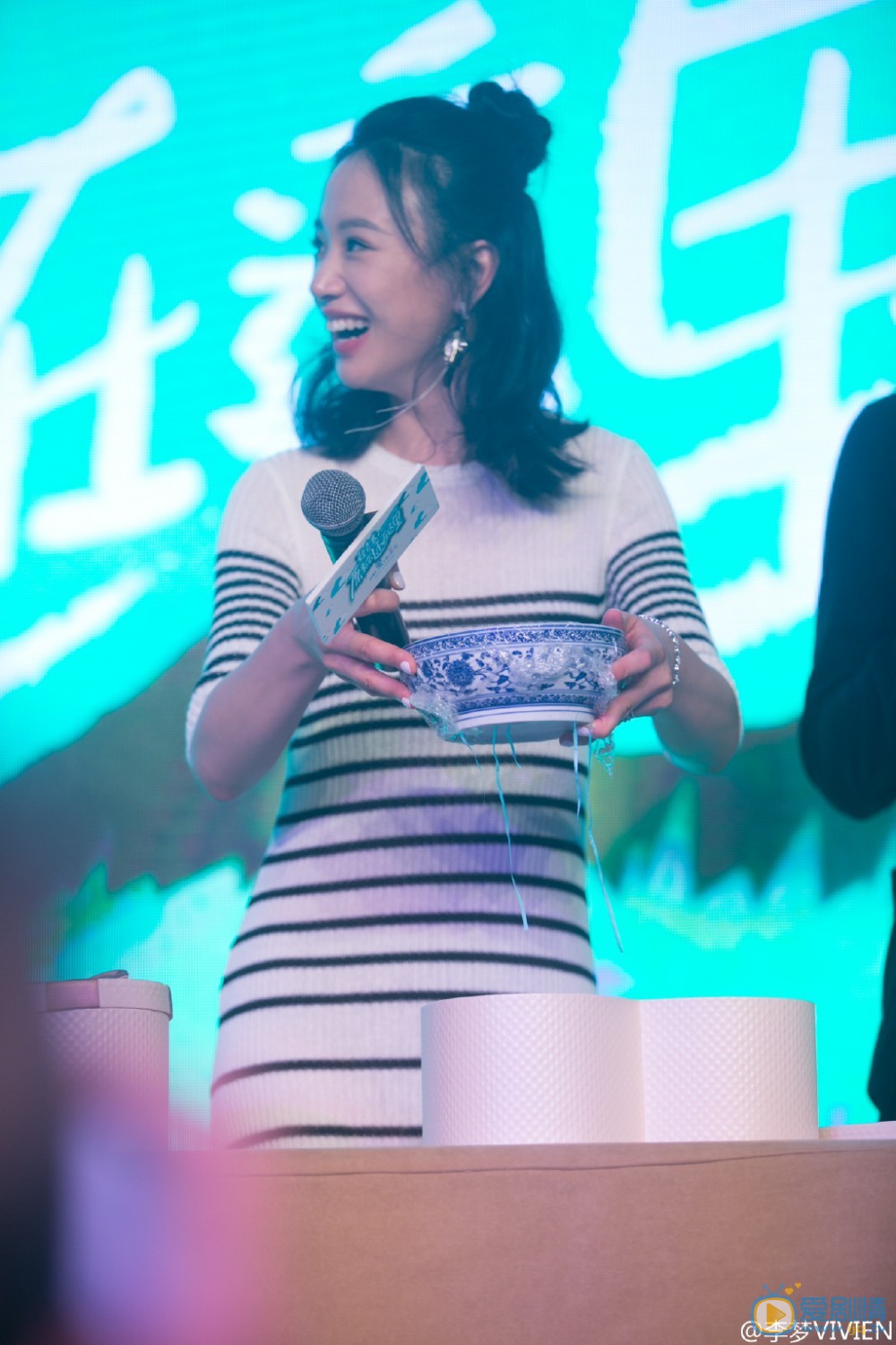 李梦活动照 李梦高清写真_李梦高清剧照
