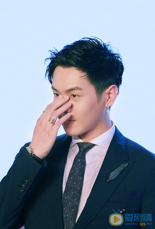 张若昀《麻雀》发布会 张若昀高清写真_张若昀高清剧照