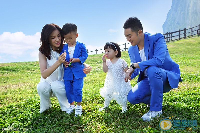 沙溢家庭合照 沙溢高清写真_沙溢高清剧照