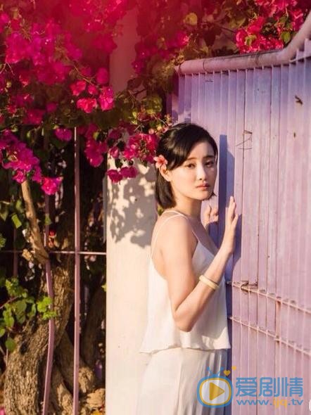 牛丽燕街拍写真 牛丽燕高清写真_牛丽燕高清剧照