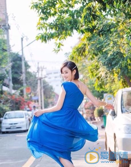 牛丽燕街拍写真 牛丽燕高清写真_牛丽燕高清剧照