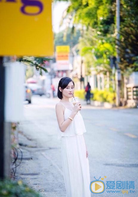 牛丽燕街拍写真 牛丽燕高清写真_牛丽燕高清剧照
