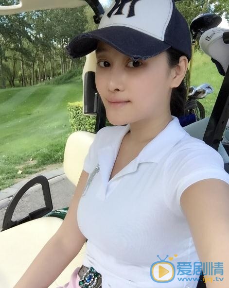 牛丽燕生活照 牛丽燕高清写真_牛丽燕高清剧照