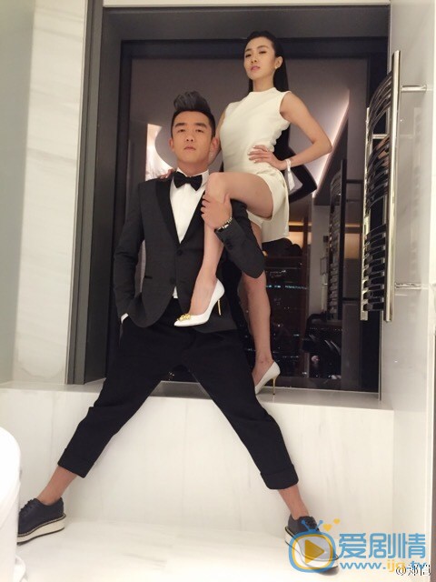 郑恺郑恺女友程晓玥 郑恺高清写真_郑恺高清剧照
