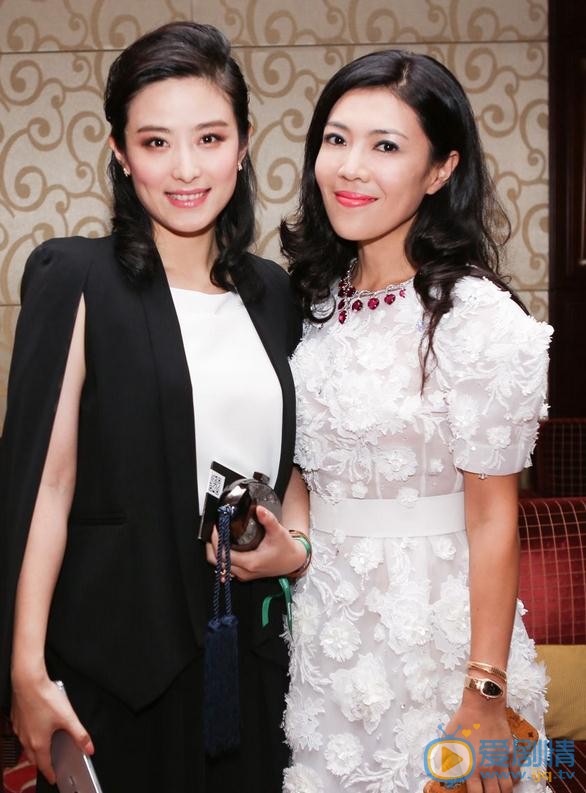 徐百卉与艺人合照 徐百卉高清写真_徐百卉高清剧照