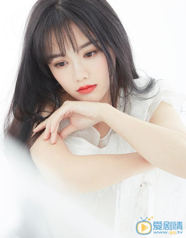 南笙《商街》杂志照 南笙高清写真_南笙高清剧照