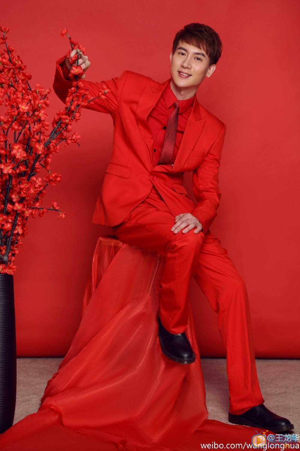 王龙华帅气写真 王龙华高清写真_王龙华高清剧照