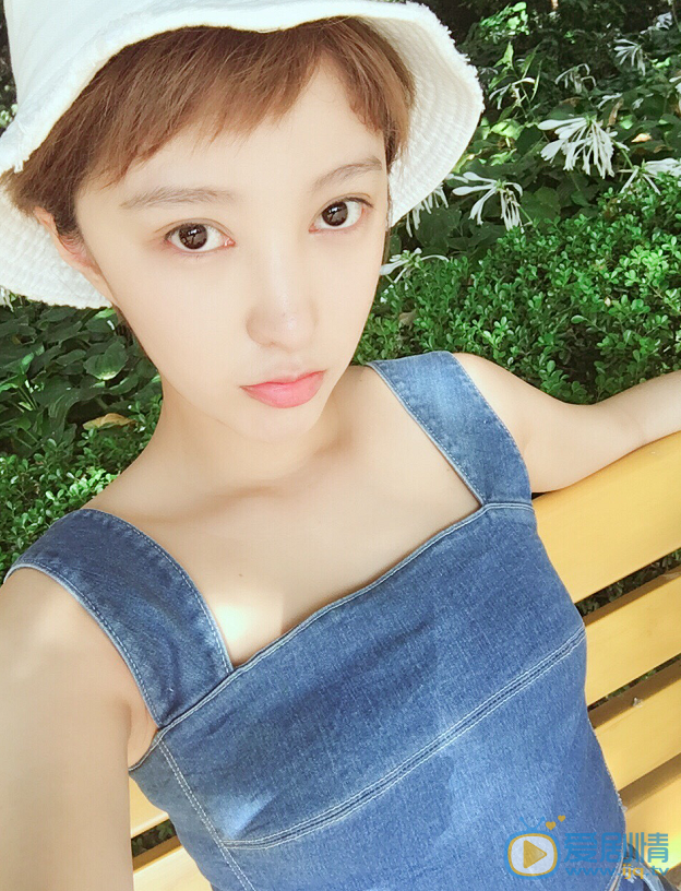 李心博生活照 李心博高清写真_李心博高清剧照