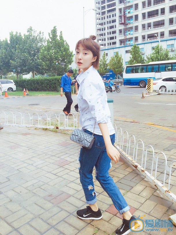 李心博生活照 李心博高清写真_李心博高清剧照