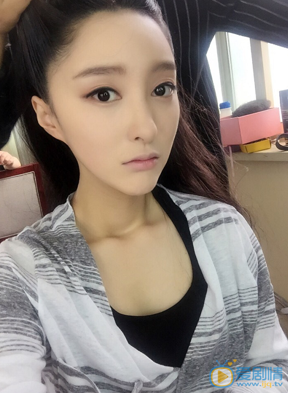 李心博生活照 李心博高清写真_李心博高清剧照
