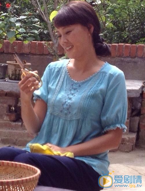 梁爱琪《马向阳下乡记》剧照 梁爱琪高清写真_梁爱琪高清剧照