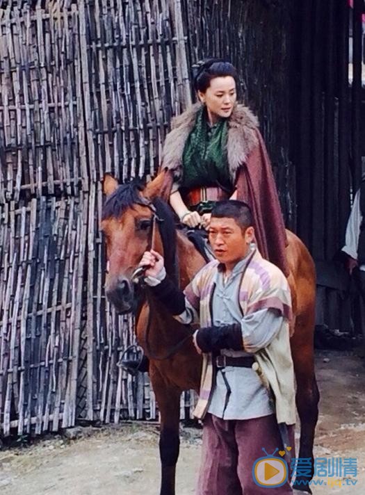 梁爱琪《擒蛇》剧照 梁爱琪高清写真_梁爱琪高清剧照