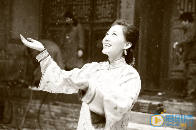 高露《刀客家族的女人 》剧照 高露高清写真_高露高清剧照