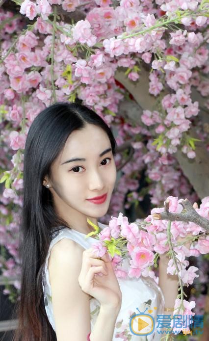 王艺霏桃花写真 王艺霏高清写真_王艺霏高清剧照