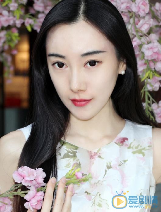 王艺霏桃花写真 王艺霏高清写真_王艺霏高清剧照