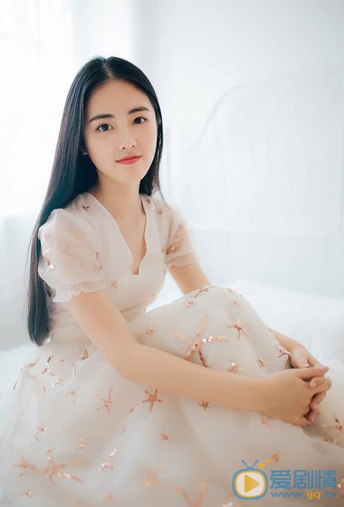 章乐韵白纱写真 章乐韵高清写真_章乐韵高清剧照