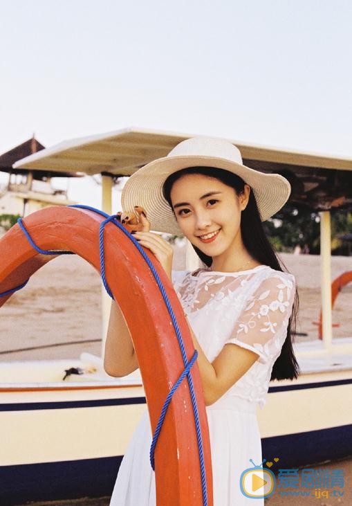 章乐韵海边写真 章乐韵高清写真_章乐韵高清剧照