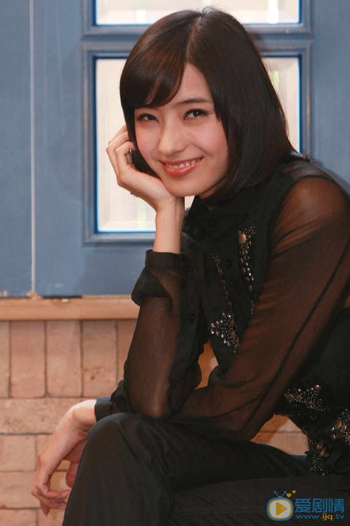韩彩英性感写真 韩彩英高清写真_韩彩英高清剧照