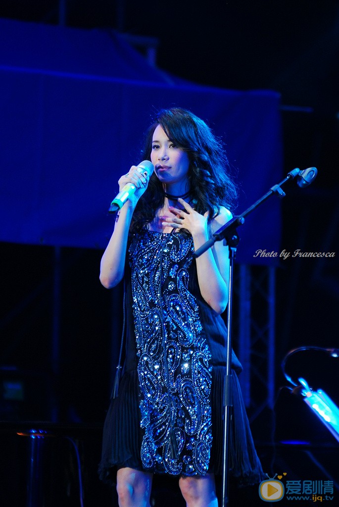 莫文蔚演唱会精选照 莫文蔚高清写真_莫文蔚高清剧照