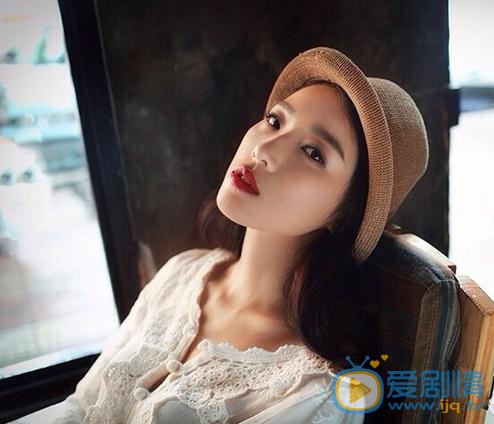 宁心红唇写真 宁心高清写真_宁心高清剧照