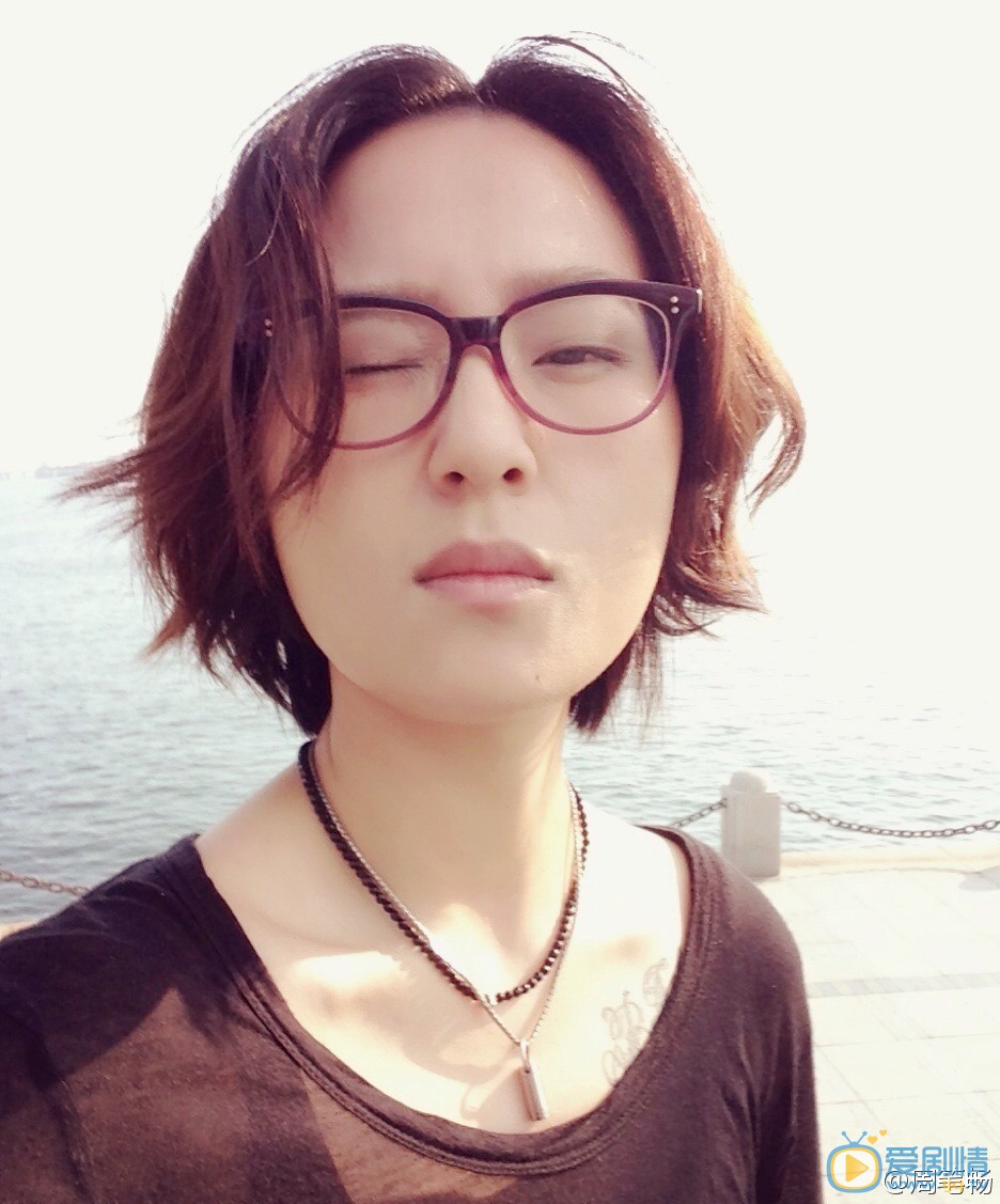 周笔畅素颜照