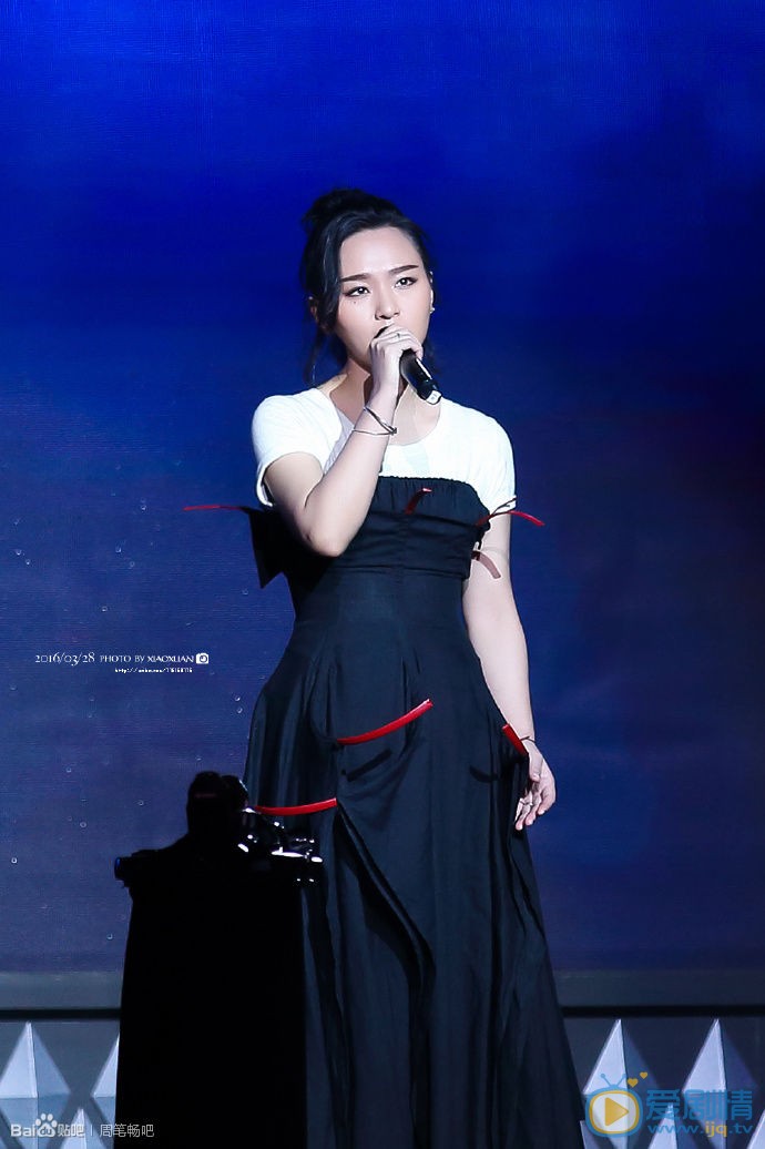 周笔畅演唱会造型 周笔畅高清写真_周笔畅高清剧照