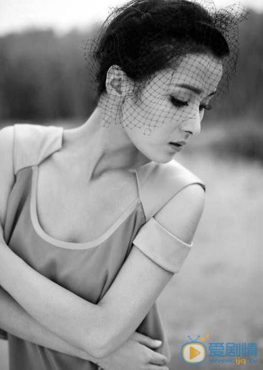 黄曼黑白写真 黄曼高清写真_黄曼高清剧照