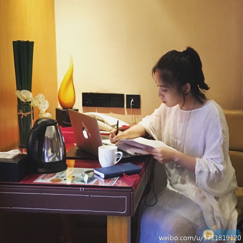 赵晓璐素颜自拍 赵晓璐高清写真_赵晓璐高清剧照