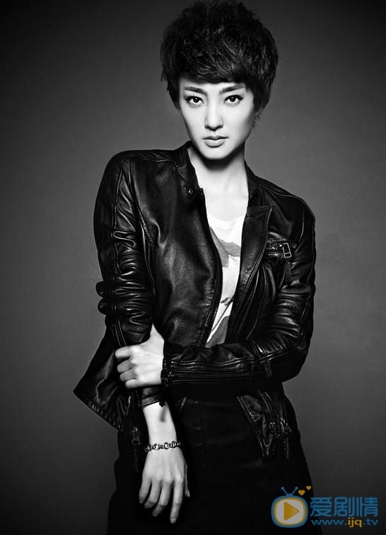 王丽坤黑白写真 王丽坤高清写真_王丽坤高清剧照