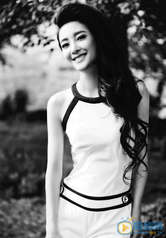 王丽坤黑白写真 王丽坤高清写真_王丽坤高清剧照
