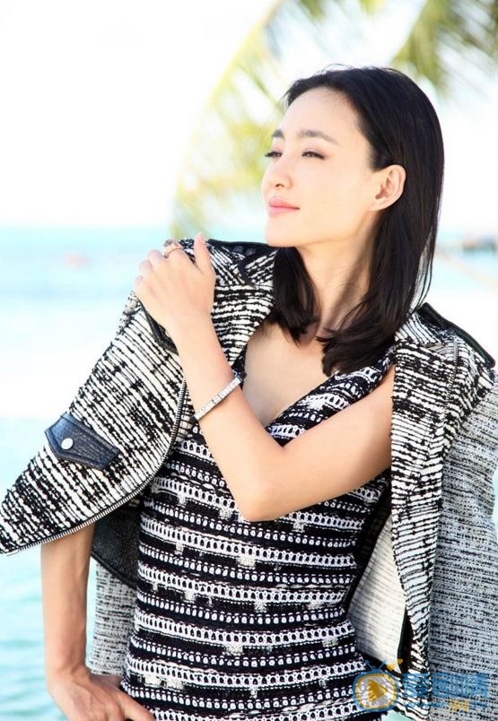 王丽坤湿身写真 王丽坤时尚写真