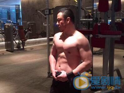 杨坤运动照 杨坤高清写真_杨坤高清剧照