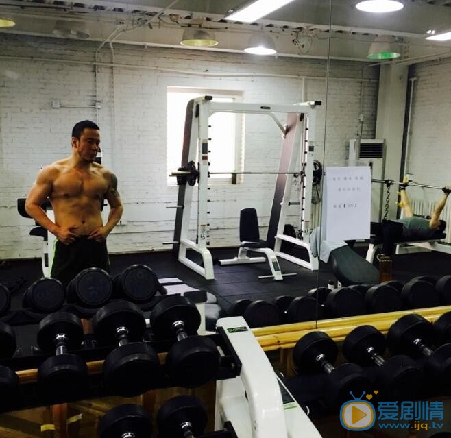 杨坤运动照 杨坤高清写真_杨坤高清剧照
